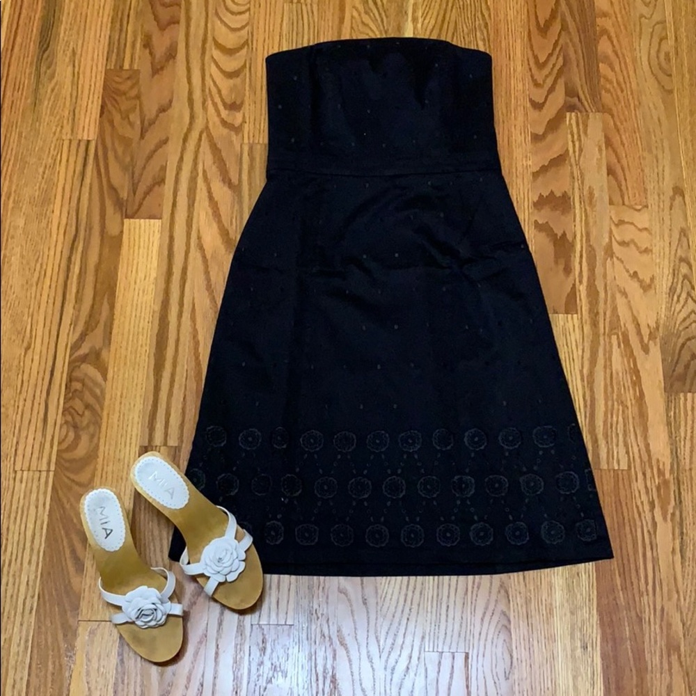 Black Ann Taylor strapless summer dress